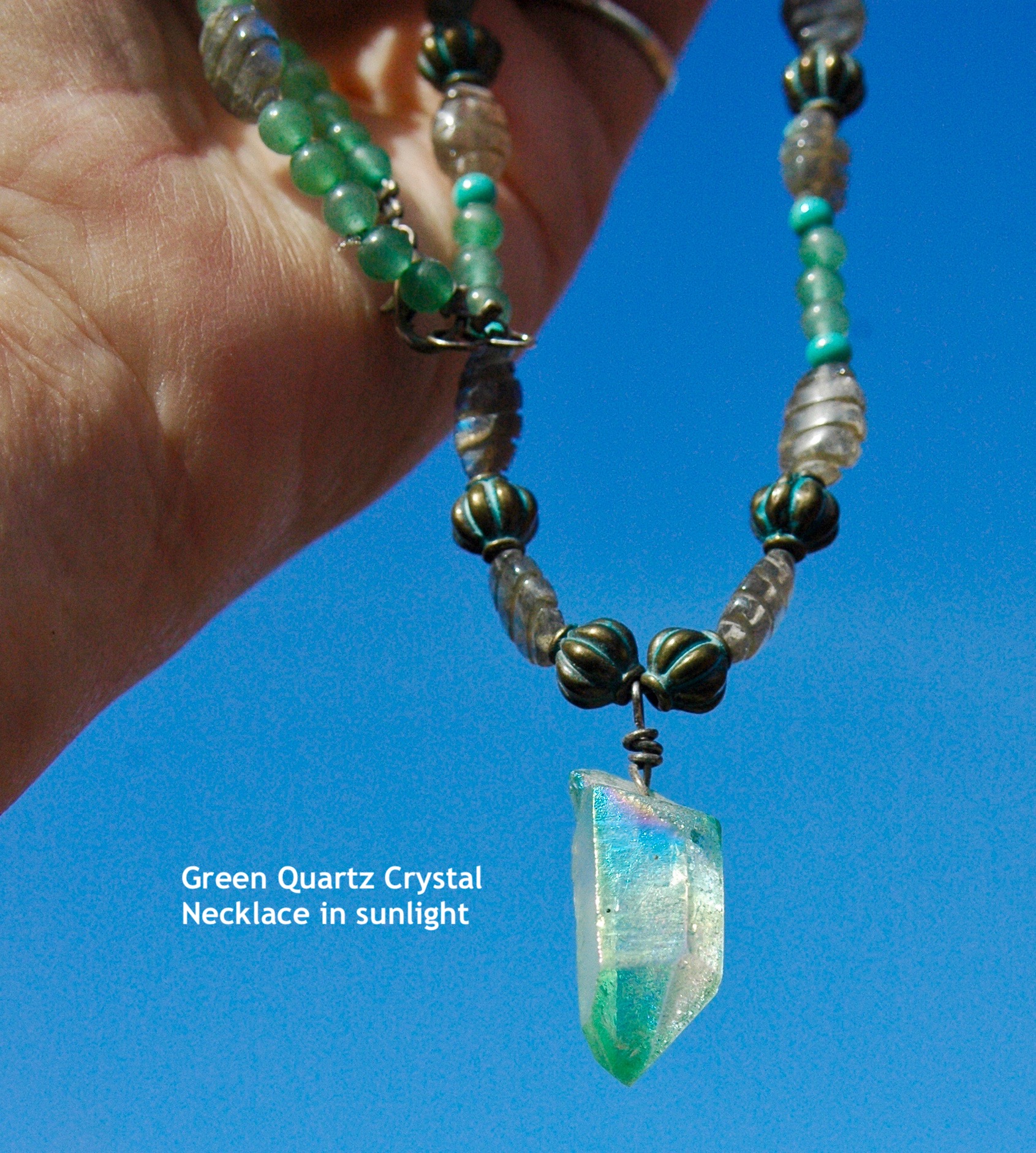 Green hot sale quartz pendant